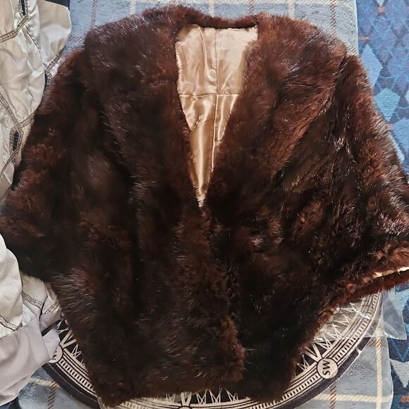Mink fur stole Pre Owned Dark Brown - Picture 2 of 6